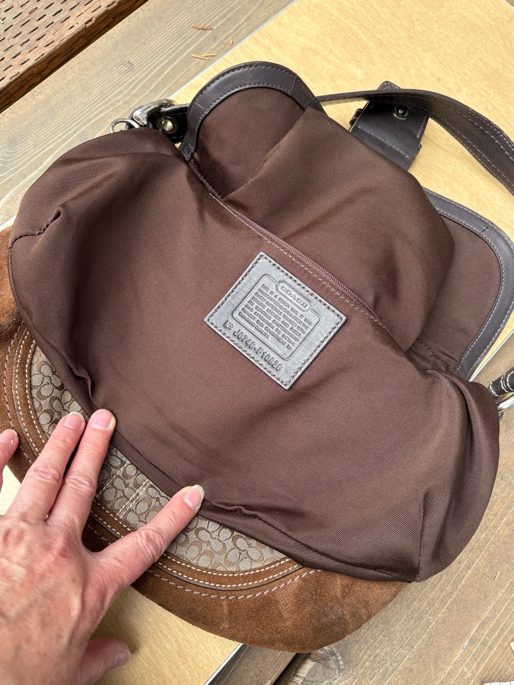 Coach F10926 Vintage Soho Signature C Canvas With Suede Shoulder Bag In Brown - Picture 9 of 16